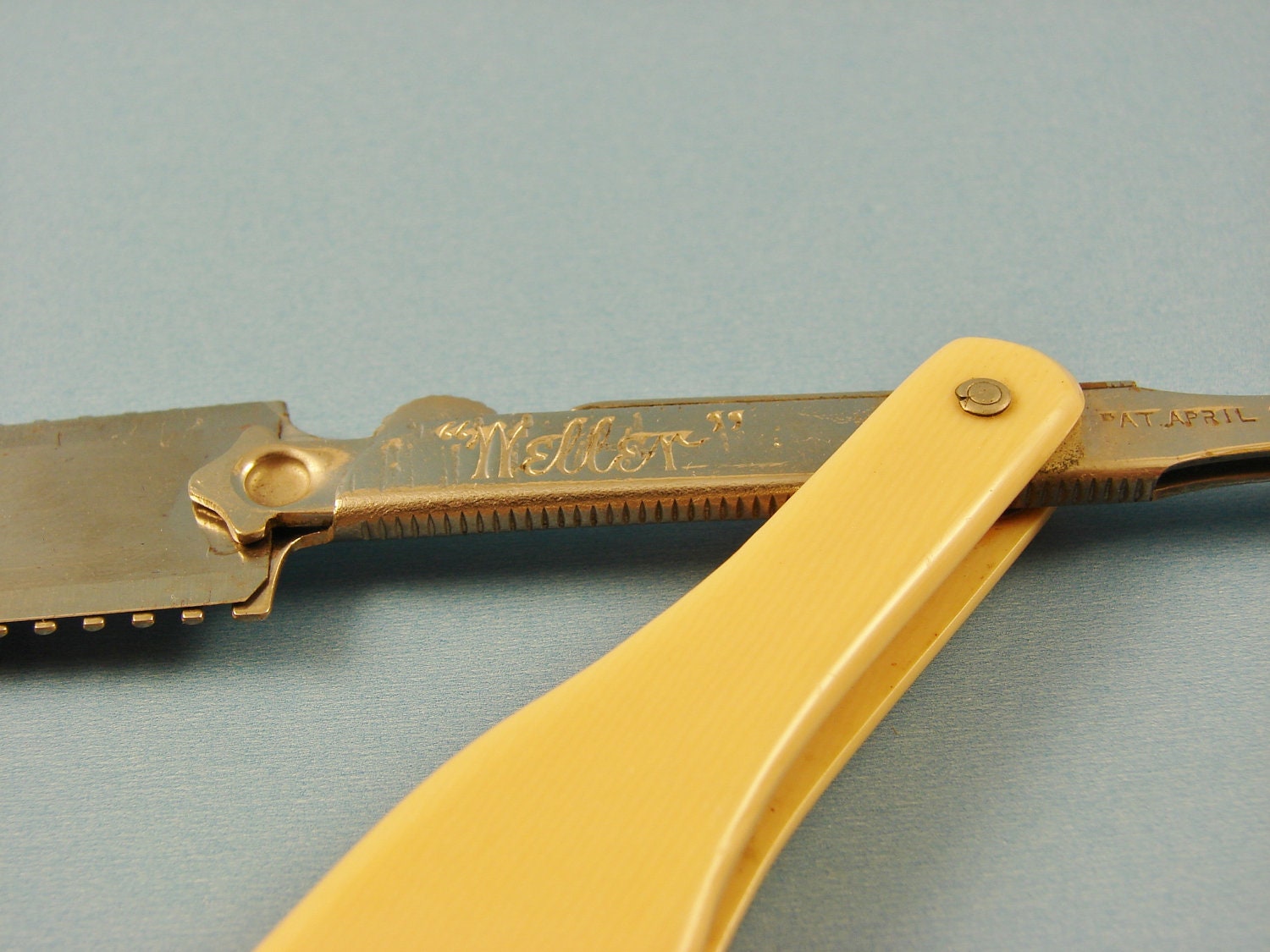 Vintage Razor