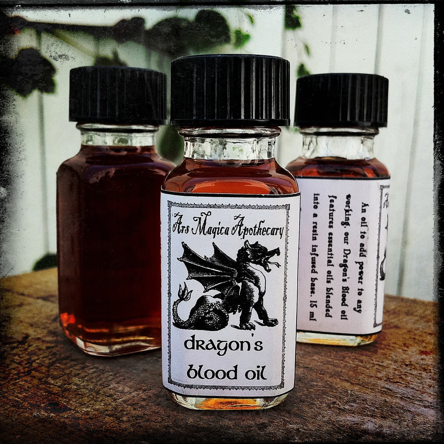 Dragon's Blood Oil - Witchcraft - Wicca - Occult - Hoodoo - Oil - Spell