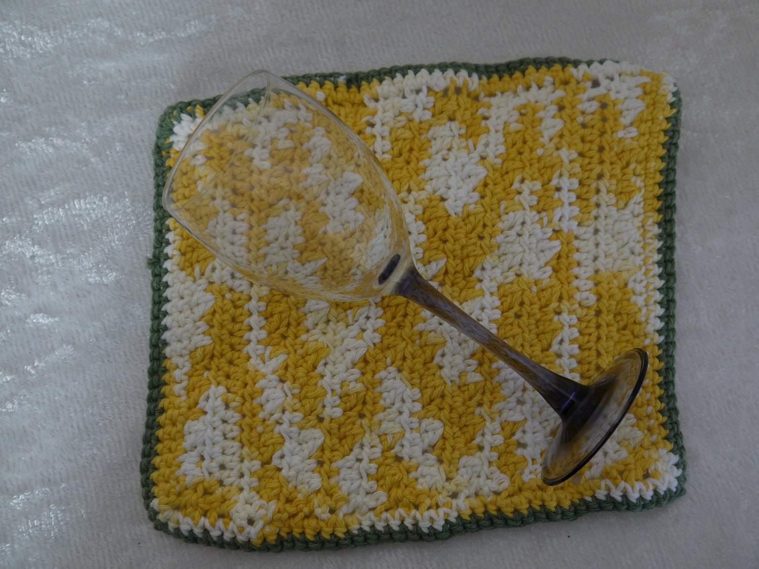 Crocheted Dishcloth in Yellow, White and Green