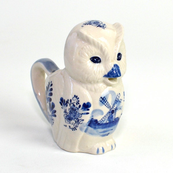 Delft Blauw Style Dutch Owl Creamer - Hand Painted Ceramic Mug, White and Blue - Vintage Home Kitchen Decor or Use