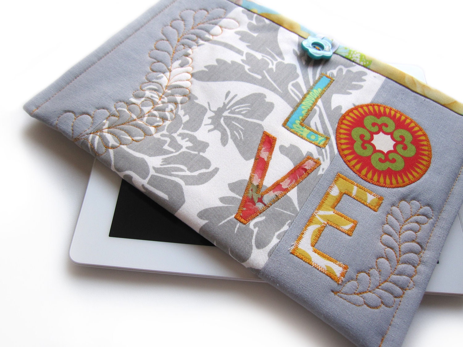 IPad, IPad 3 Cover, IPad Cover, IPad 3 Case, IPad 2 Case, IPad 2 Cover, IPad Sleeve, Love, linen, grey, cute, padded