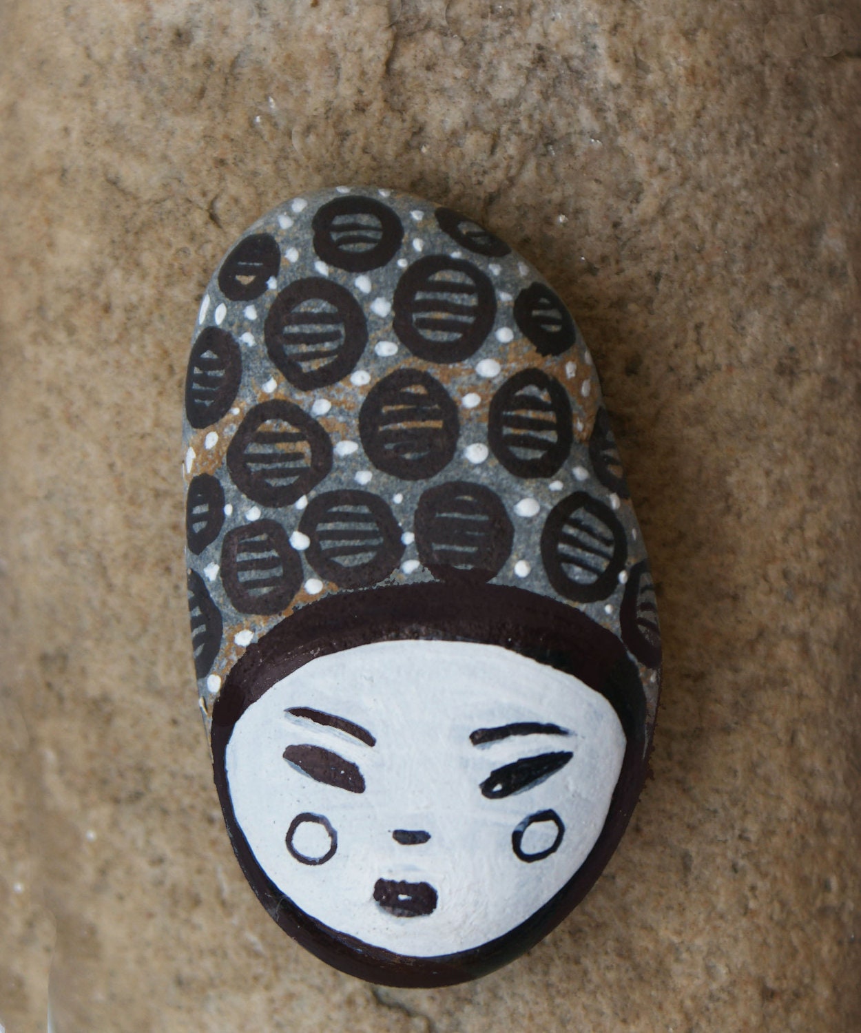 painted stone Alba