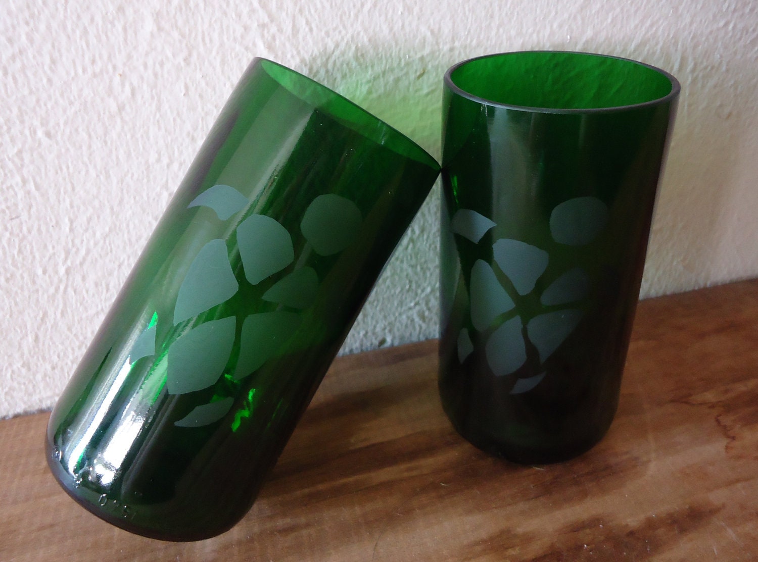 Sea Turtles Hand Etched on Recycled Wine Bottle Glasses Set of 2