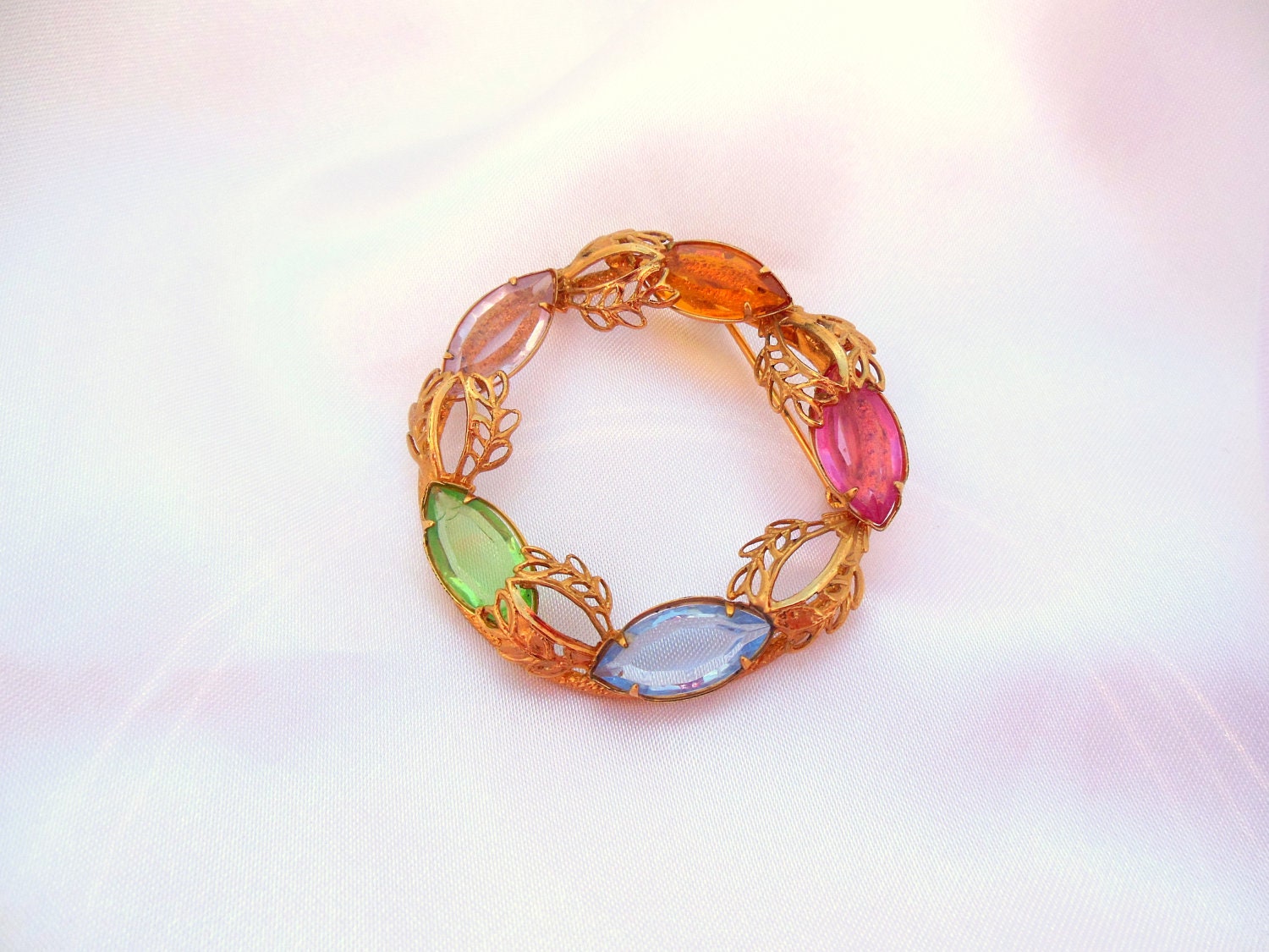 Multicolor Rhinestone Brooch with Gold Tone Circle Fab 60s Look