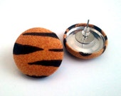 Brownish orange tiger stripes button earrings - ButtonUpp
