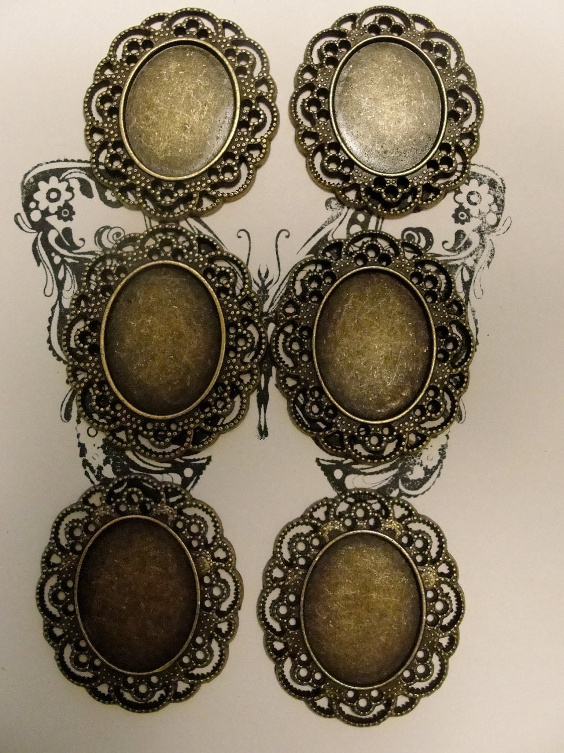 6 Alloy Pendant Cabochon Settings-Antique Bronze Color-Jewelry Findings