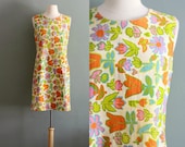 60s M/L Bright Floral Textured Shift DRESS