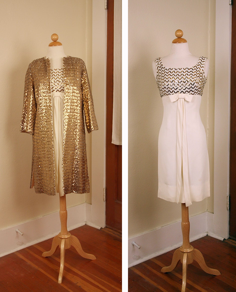 INSANELY KILLER Rare 1950's Fully Gold Sequined 2 Piece Cocktail Set by Jr. Theme of New York - Hourglass Cocktail Dress & Coat - Silk Crepe