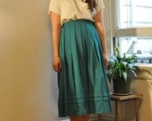 50s Wool Mid Length Forest Green Pleated Skirt