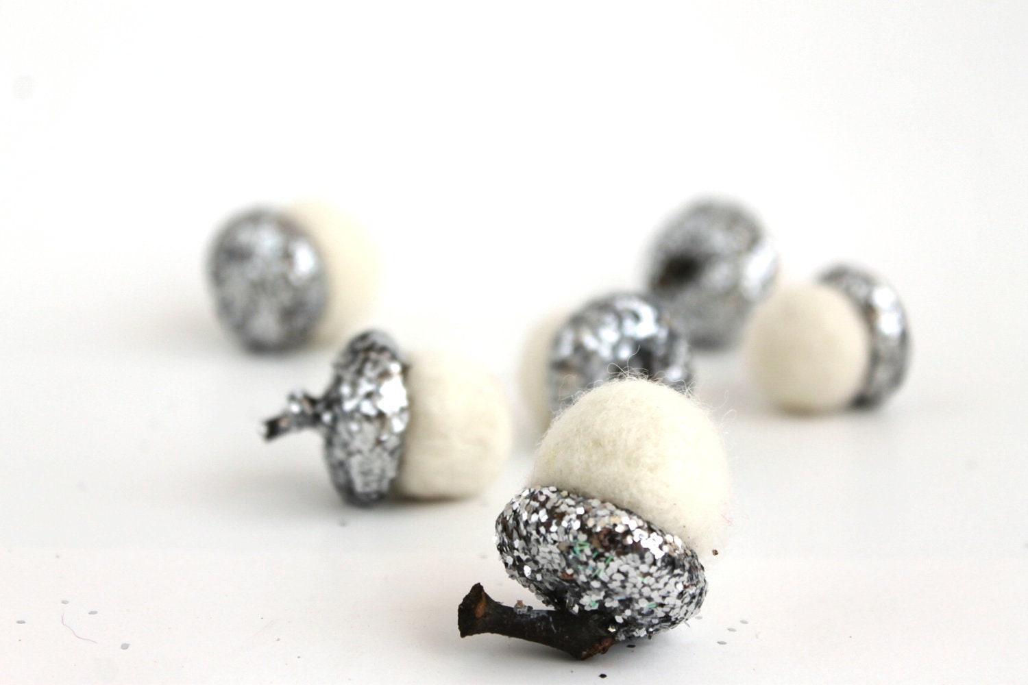 Silver ACORNS. Christmas ornaments. - TheDwarfRam