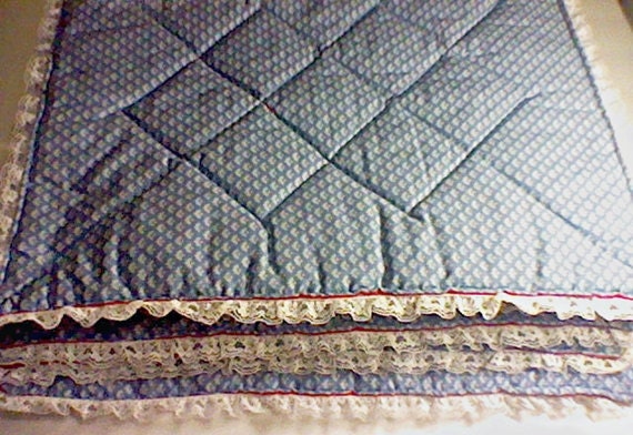 CLEARANCE-REVERSIBLE(6) Larger Quilted Place mats Christmas Decorated/Country Blue Designed table setting-(36.95)