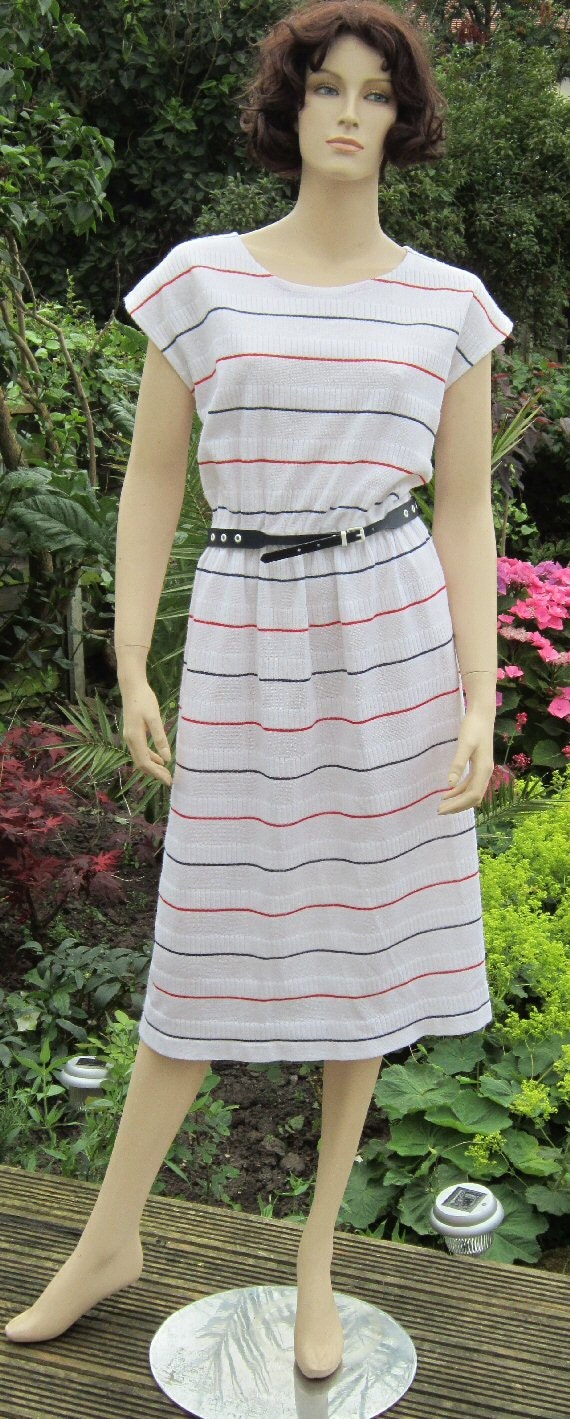 Vintage 70s "London Look" knit dress in white with stripes, Bust to 44"  PLUS size