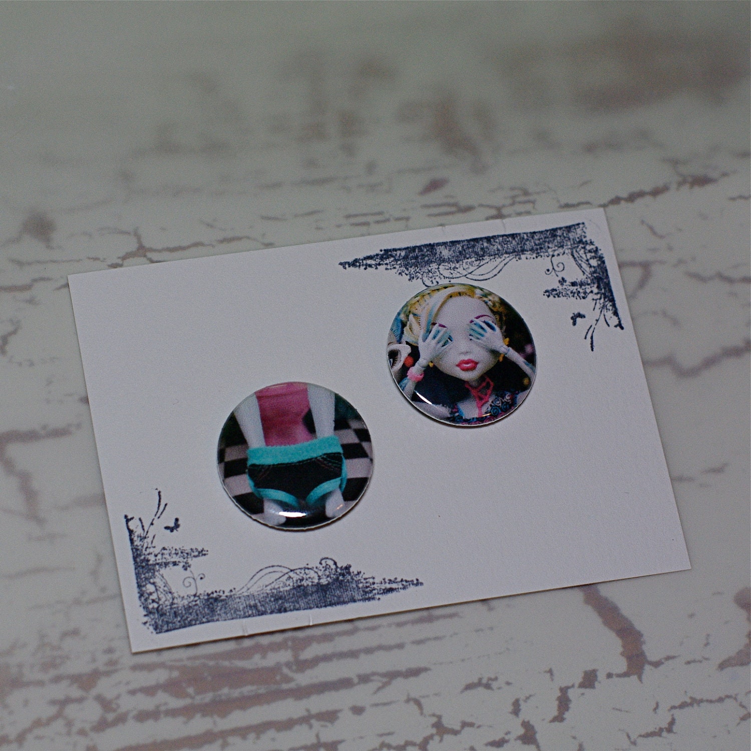 Monster High - Lagoona Blue 1" button set