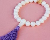 White Shell Wrist Mala with Lavender Silk Tassel - 21 Bead Buddhist Prayer Bead Bracelet - Shell Yoga and Meditation Mala