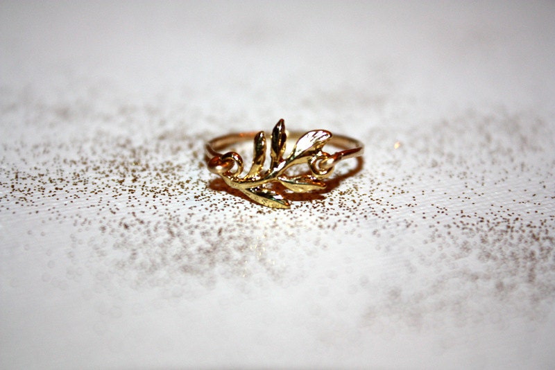 filum - fern leaf 14 karat gold ring by lilla stjarna - ft. vermeil charm, 14k gold - gifts under 50