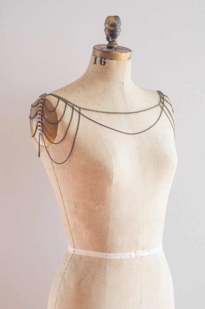 Menat Broad Collar Body Chain