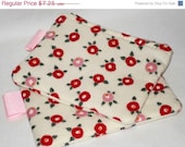 ON SALE -- 15% OFF Traditional Japanese Roses Pouch -- Red and Pink on White