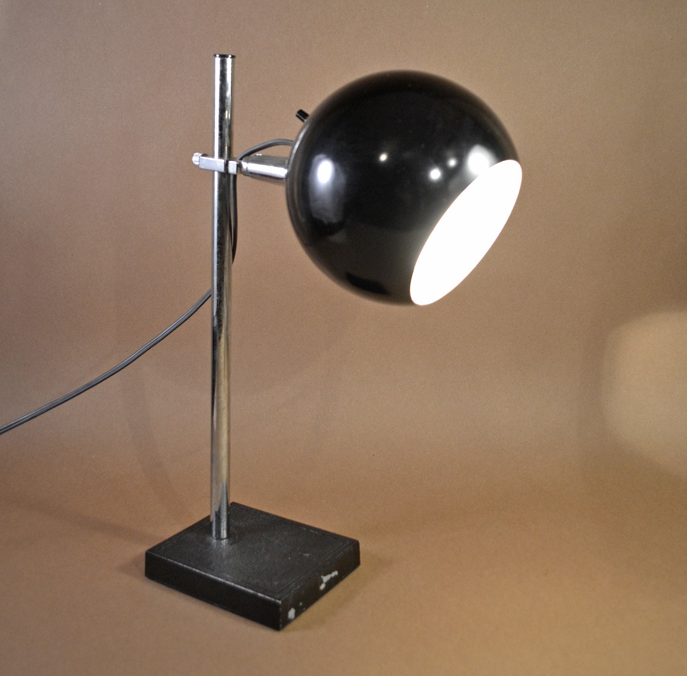 Cool Vintage Mid Century Desk Lamp in Black Gerald Thurston Era