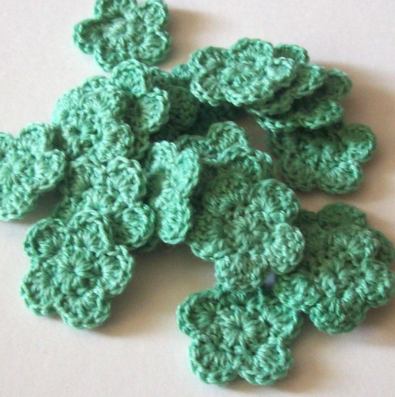 On Etsy Mini Crochet Flower Appliques, 20 Light Green Embellishment Embellishment, Scrapbooking
