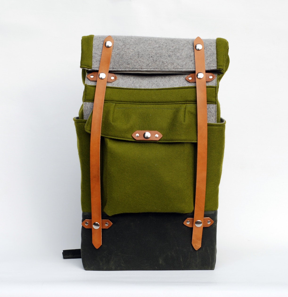 The Olive Felt Camper