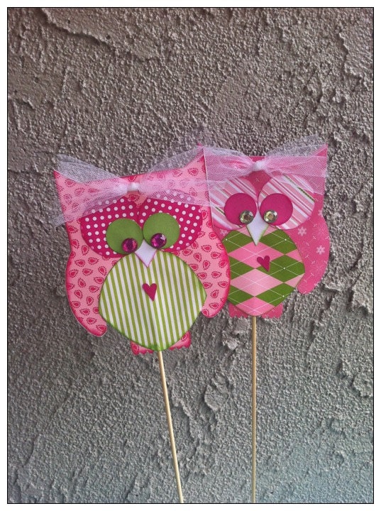 Owl centerpiece pink and green who loves you owl center piece