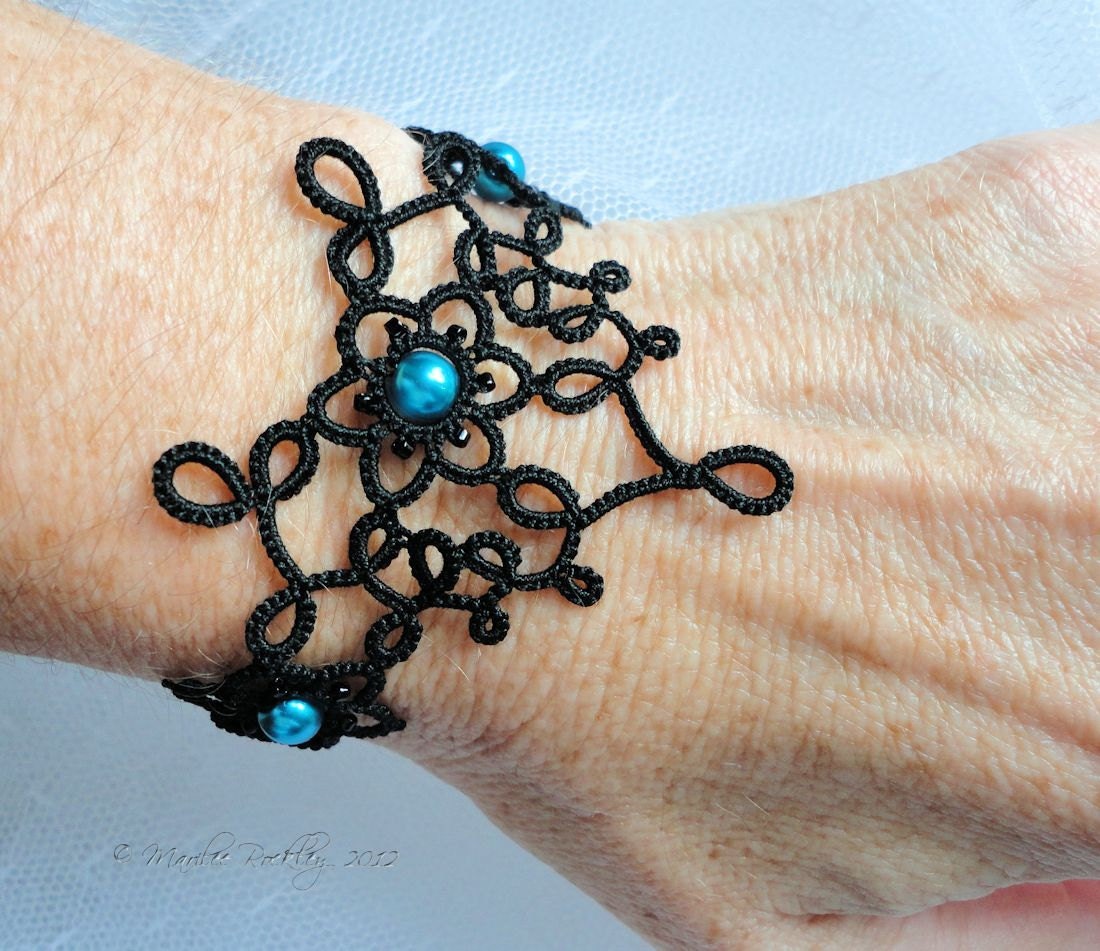 Tatted lace bracelet Art Nouveau black