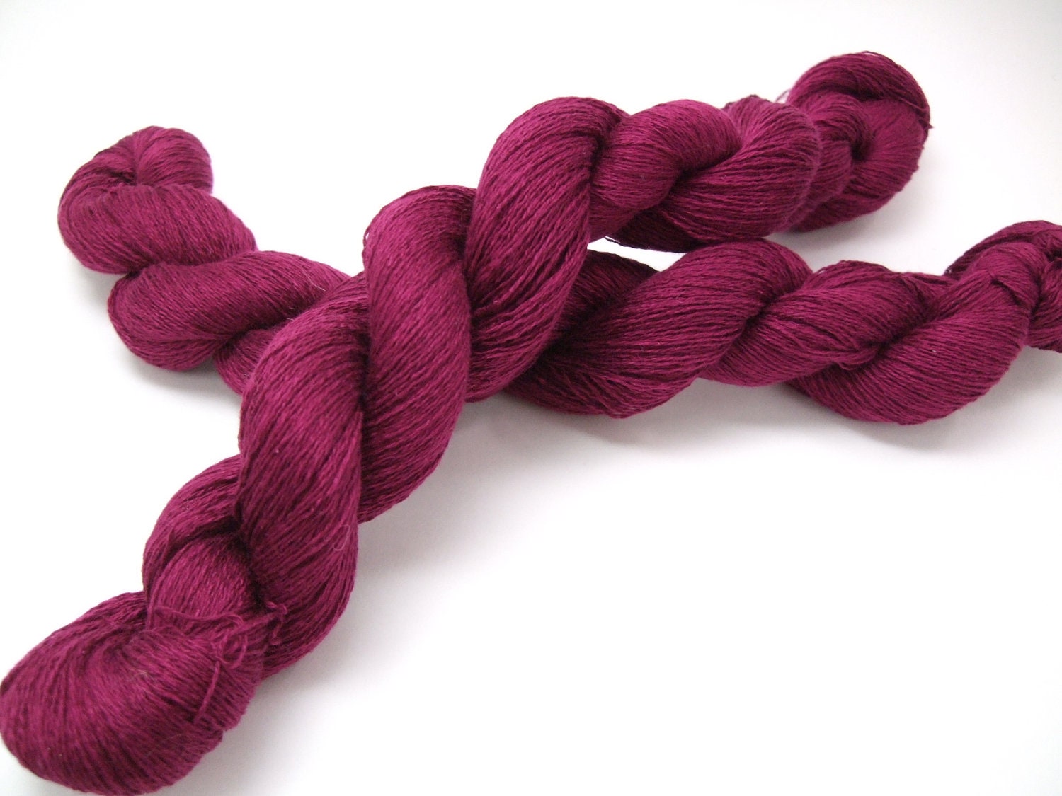 Recycled yarn - magenta silk/cashmere blend, lace weight