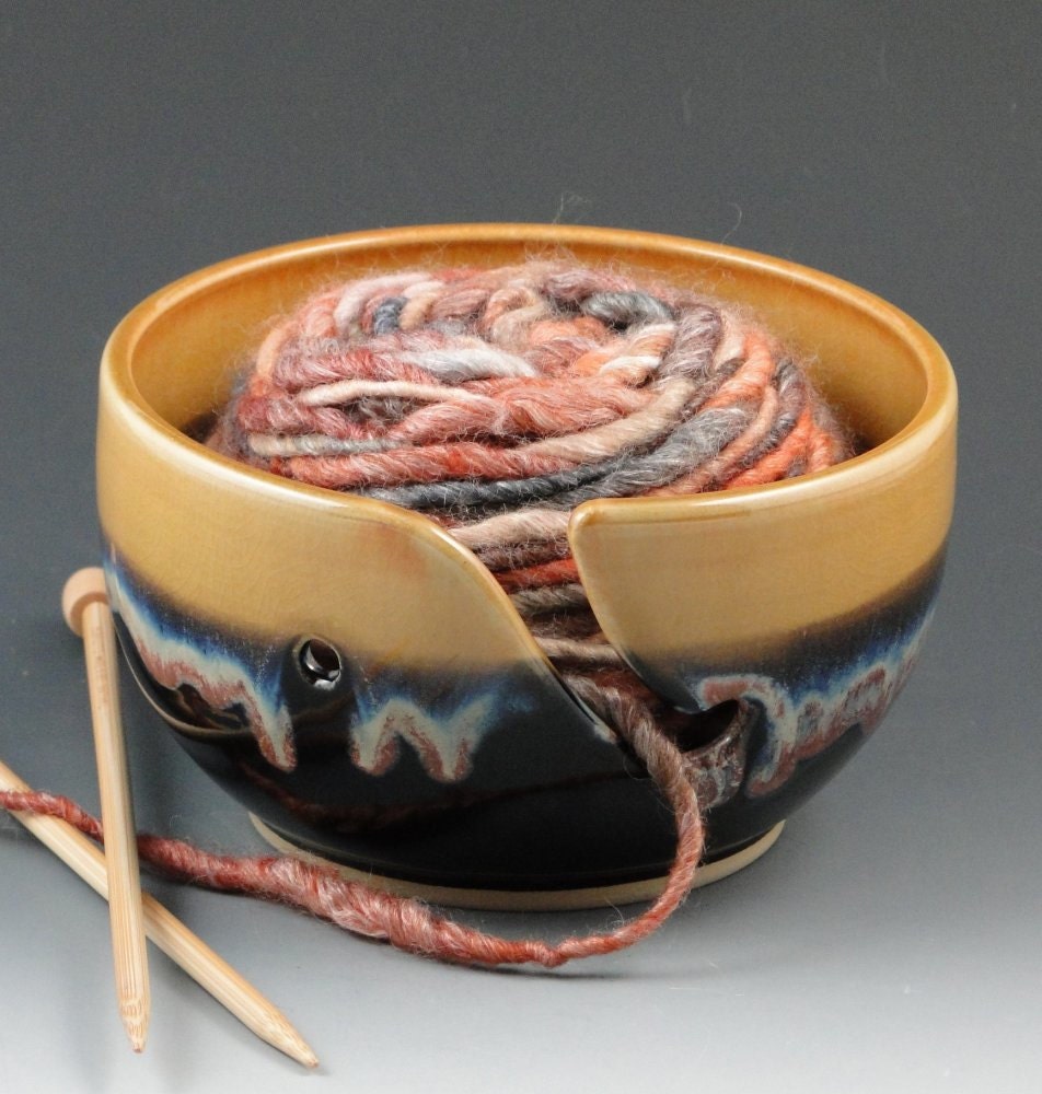 Yarn Bowl in Black and Gold