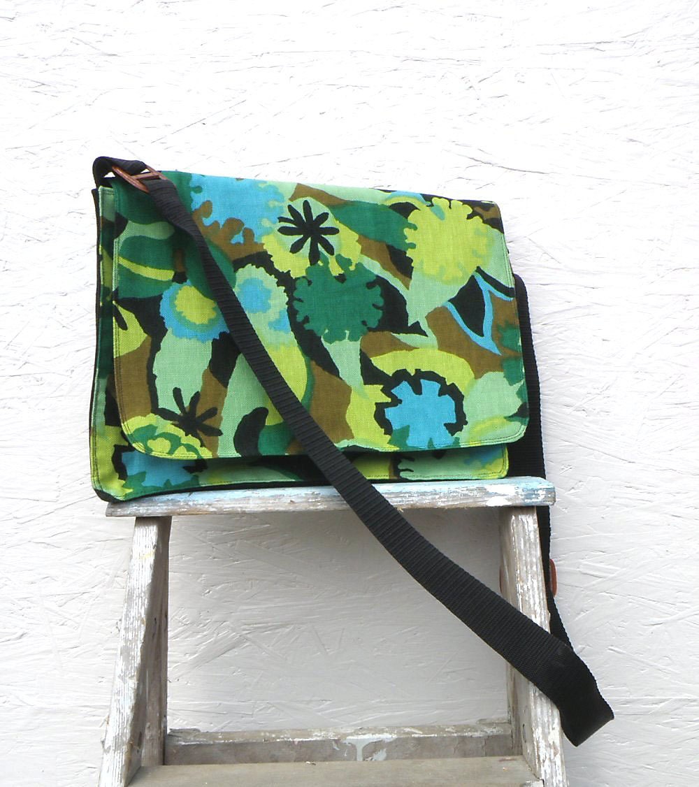 Big Shoulder Bag. Vintage German Decoration Fabric (Cotton-Linen). Green Retro Flower Messenger. Adjustable Shoulder Strap. 2 Inner Pockets.