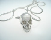 the full skull pendant in sterling silver with 2.5mm silver snake chain