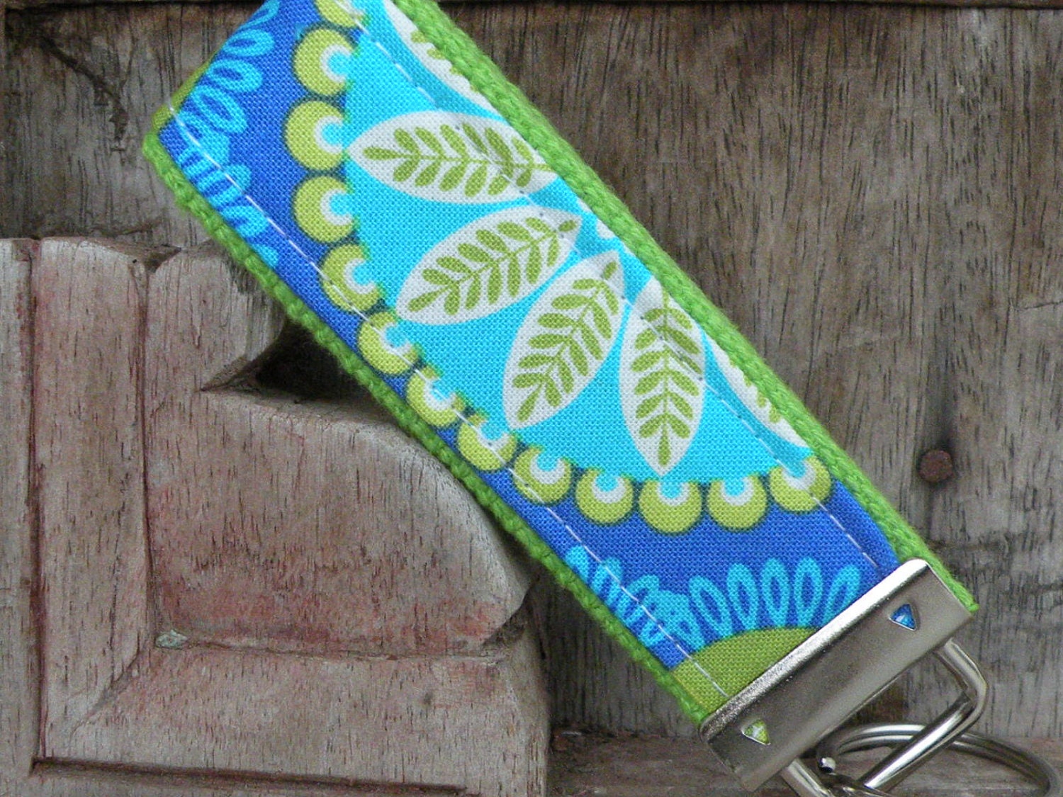 READY TO SHIP-Beautiful MiNi Key Fob/Keychain-Perrey On Lime