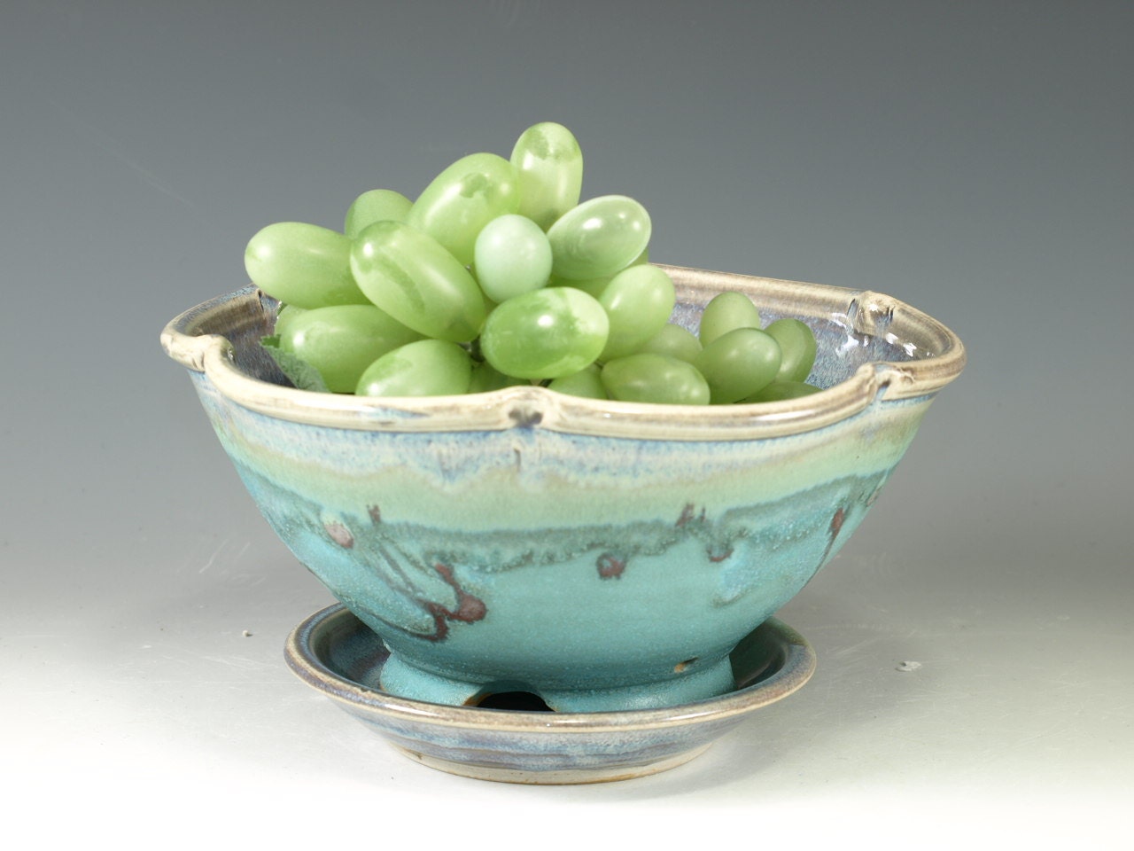 Berry Bowl in turquoise - handmade stoneware pottery