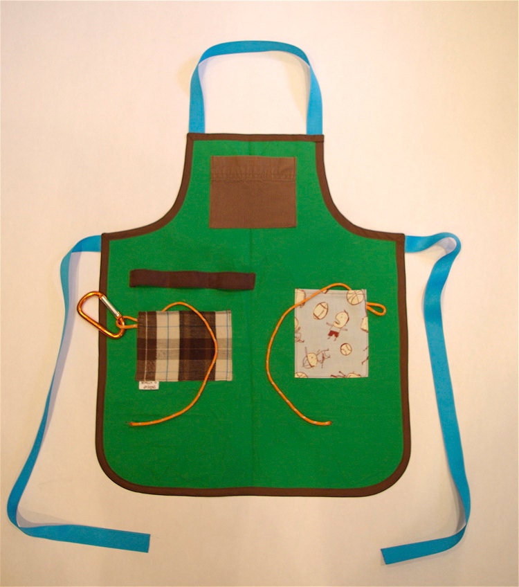 Andrew- All Boy Apron, size age 7-9