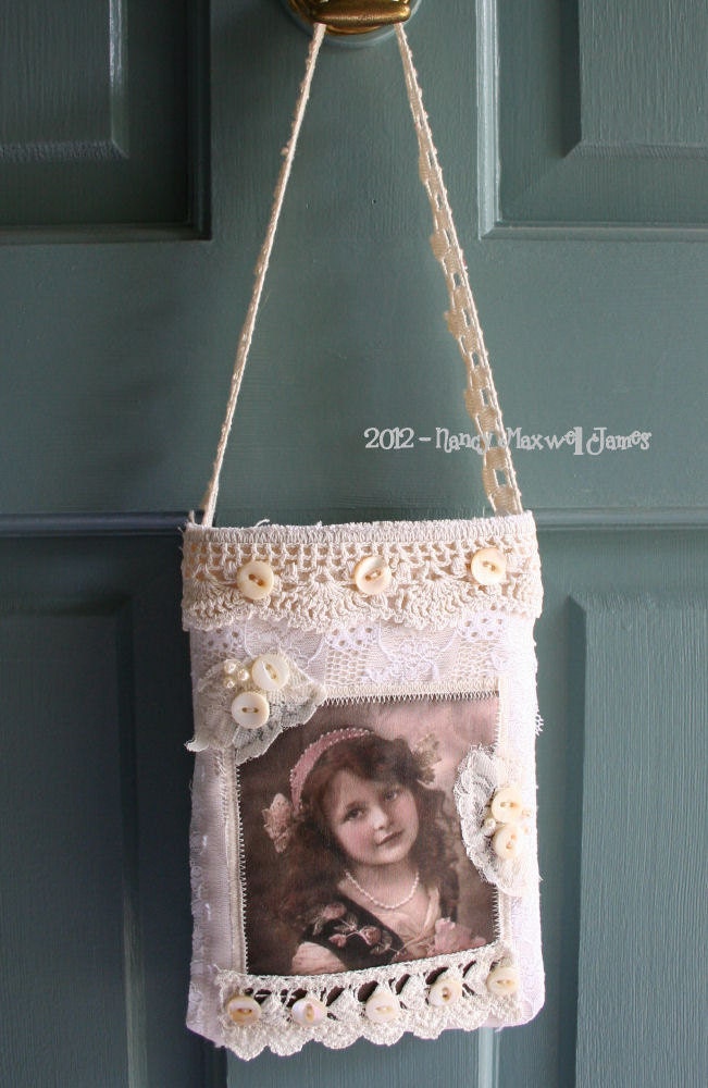Sweet Lisbeth HANDMADE Vintage Lace Fabric Collage Pouch