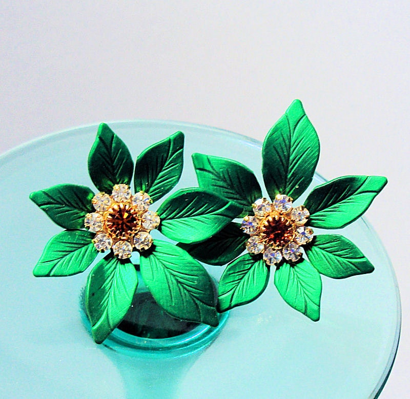 VTG Green Floral Christmas Earrings. Flower and Rhinestone Earrings, Christmas Post Earrings