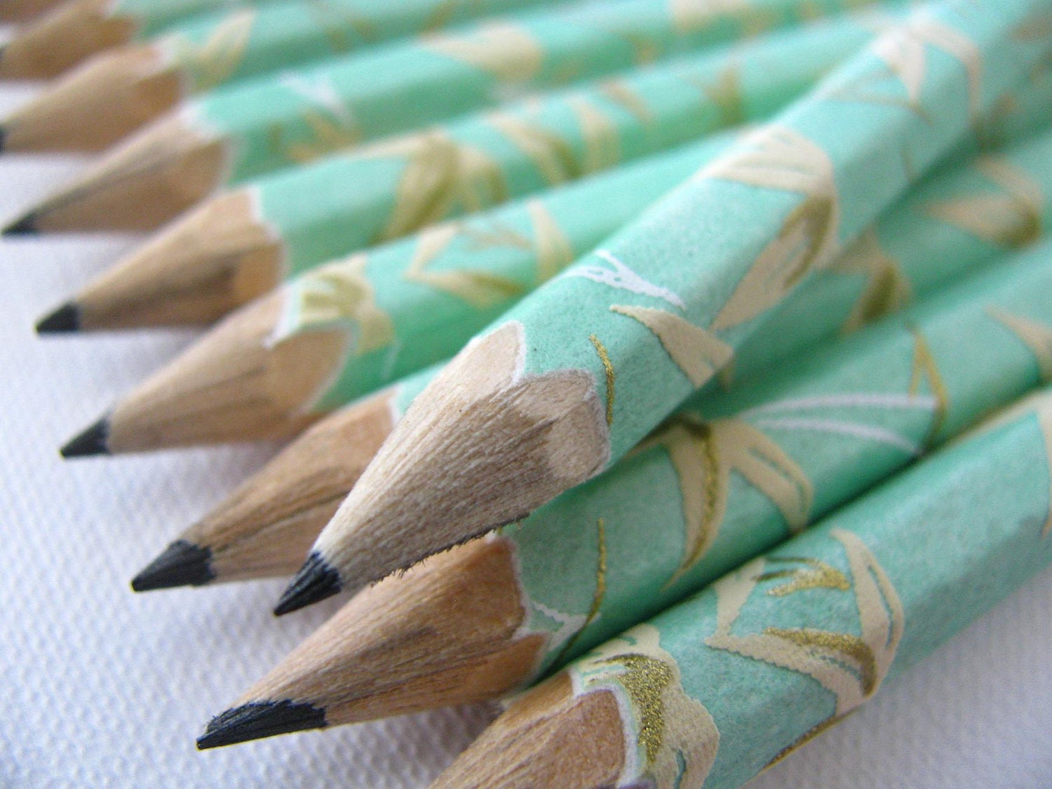 mini washi-wrapped japanese pencils - set of 10 - jade bamboo - maoiliosa