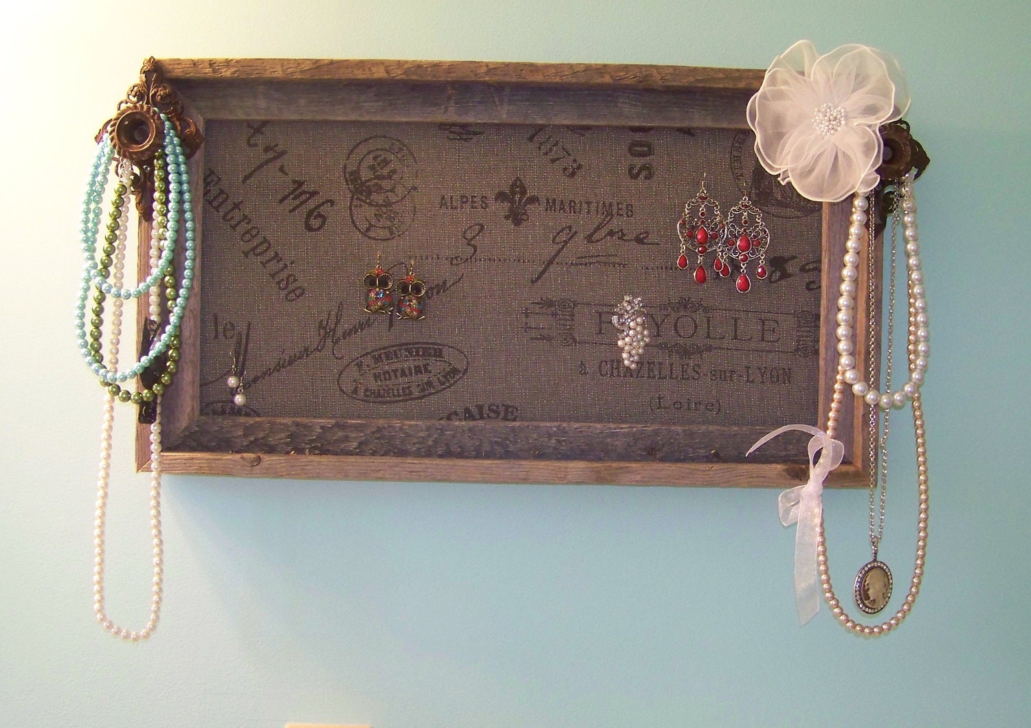 Jewelry Holder-Rustic Frame-Printed Linen Material with Rosettes-10"x20"