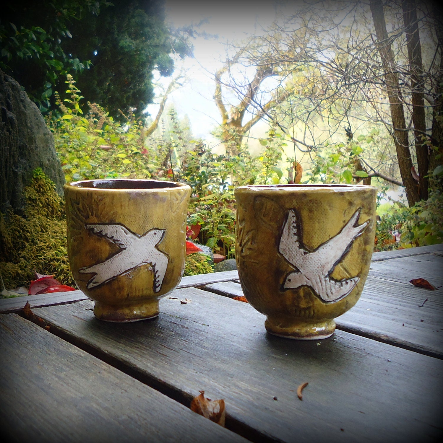 Yunomi Porcelain Tea Cup with Flying Swallows