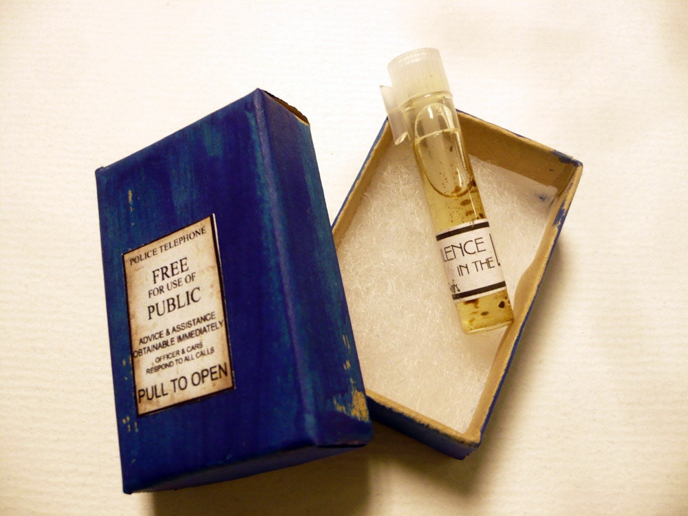 Silence in the Library Perfume Oil Sample