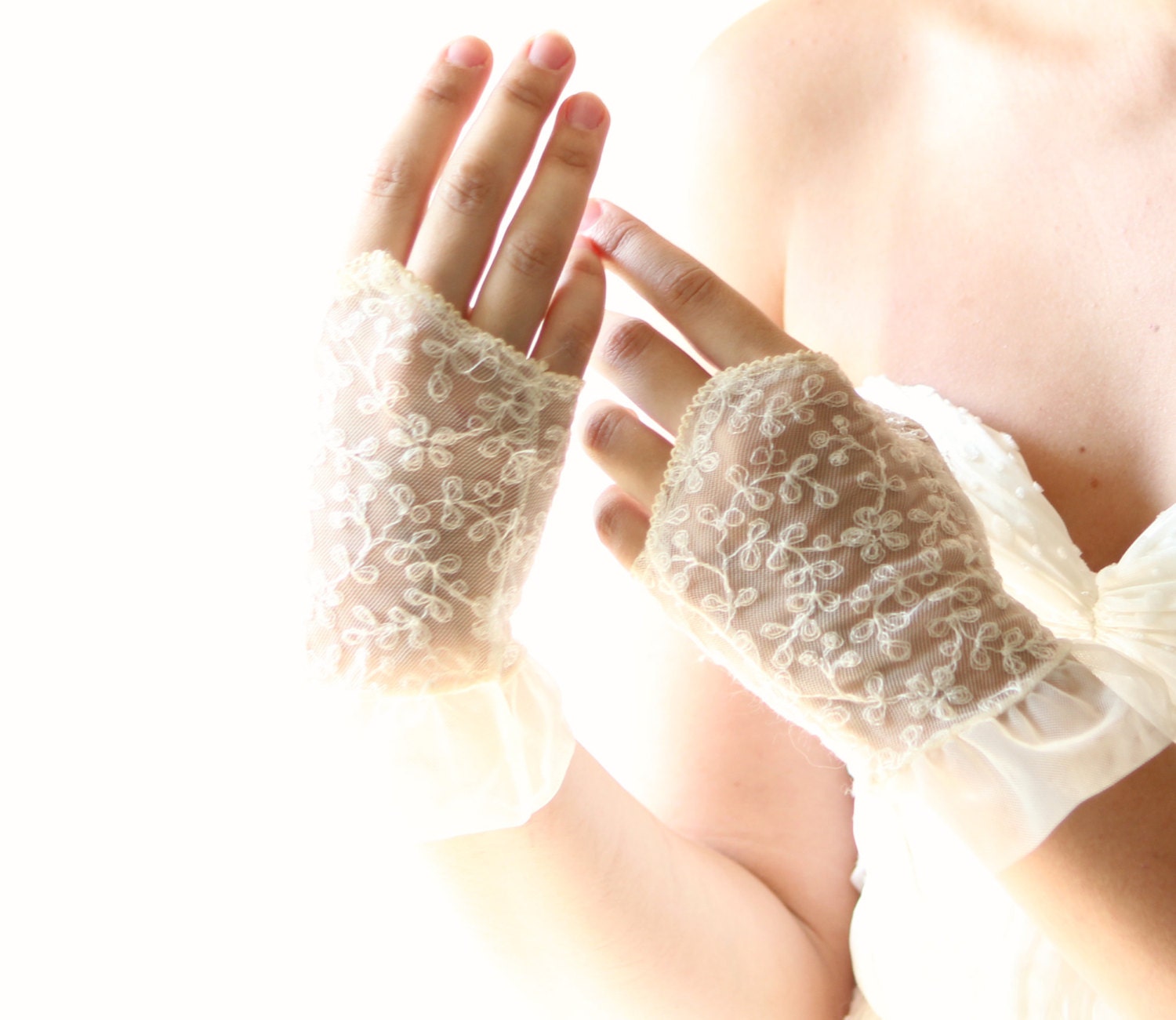 vintage fingerless lace bridal gloves, weddings, sheer ruffle