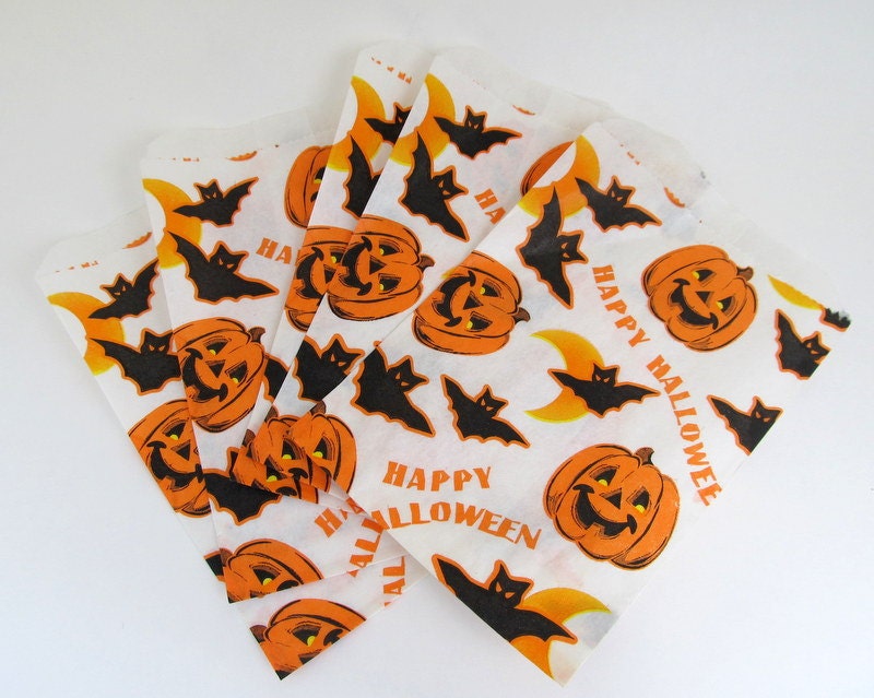 Vintage Halloween Bat and Pumpkin Bag Trick or Treat Set of 5