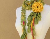 Queen Ann Rose Lariat-Yellow