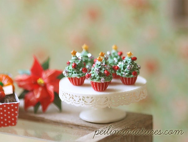 Dollhouse Miniature Food - Christmas Tree Cupcakes