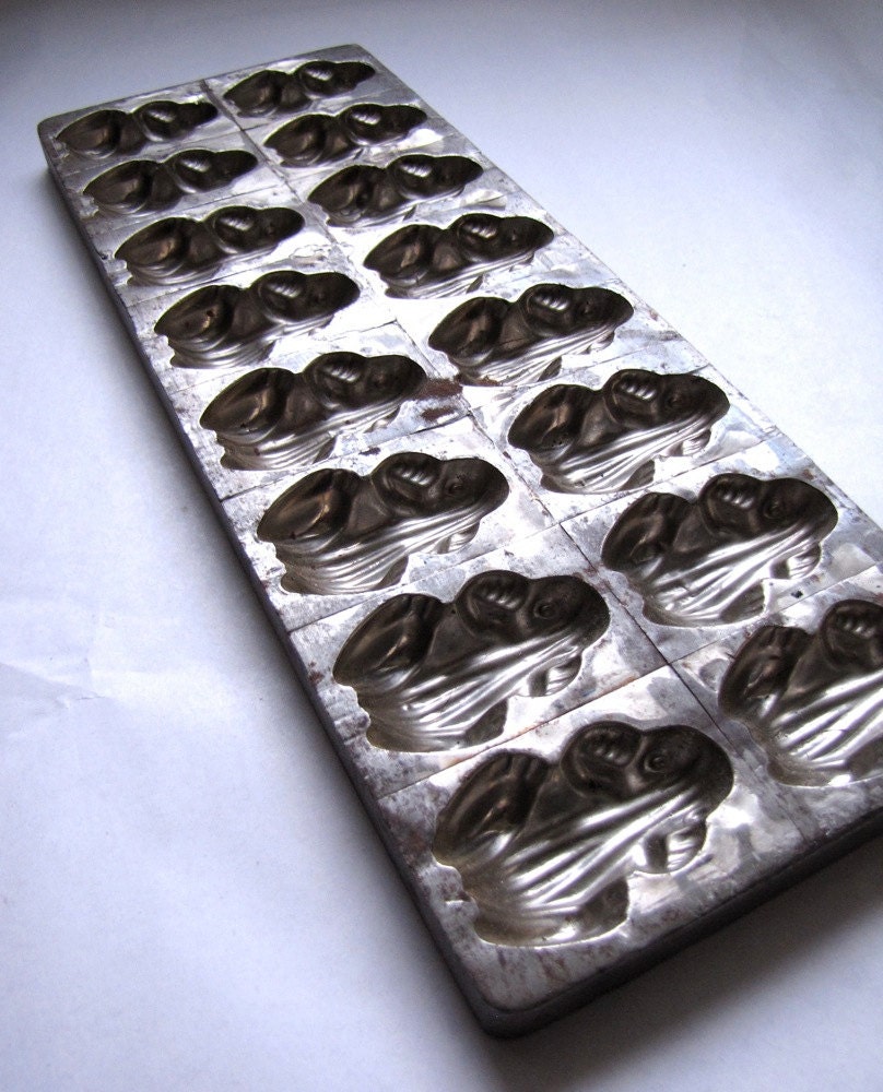 Chocolate Frogs Mold Anton Reiche Germany by ChaseAndScoutDesign