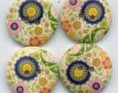 Flower Buttons Decorated Wooden Buttons 23mm (1 inch) Set of 4 /BT22