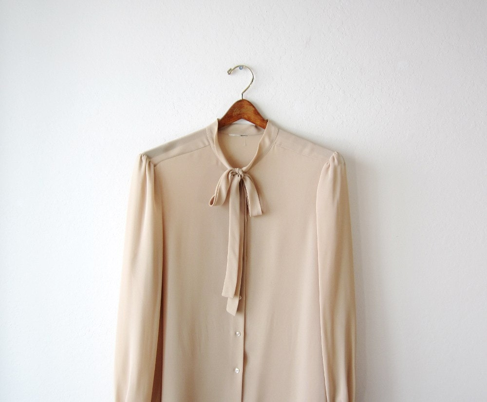 1970s Sheer Tan Bow Tie Blouse Size Medium to Large