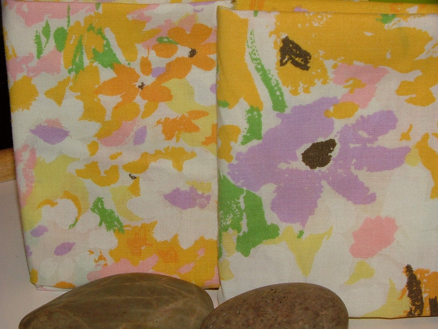 Painted Posies - fat quarter - reclaimed sheet fabric