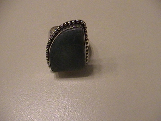 Silver green stone ring