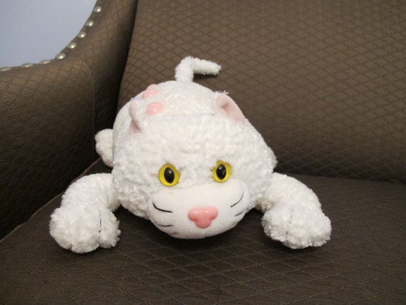 vibrating cat pillow