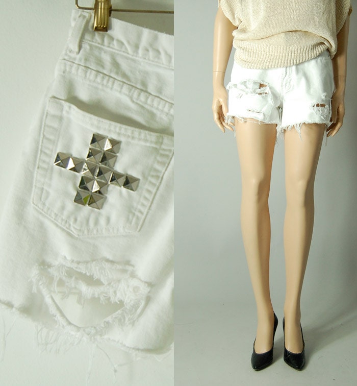 vintage washed distressed CUTOFF STUDDED SHORTS womens small